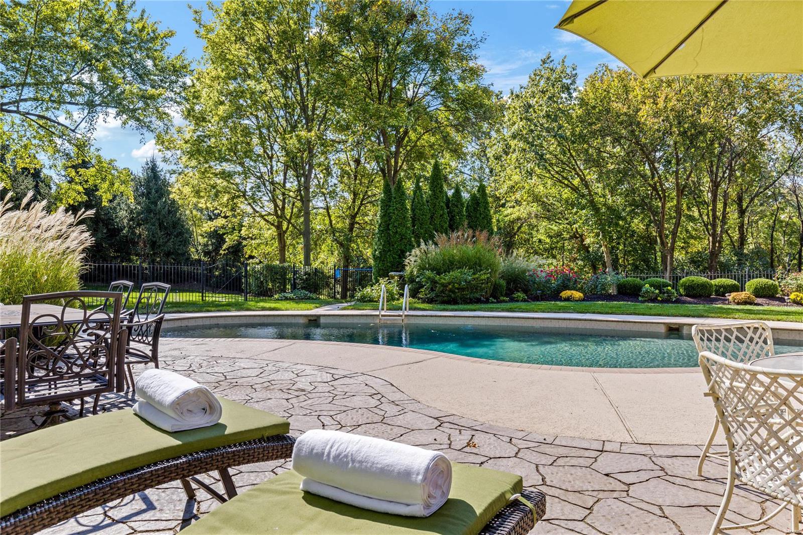13550 Royal Glen Drive