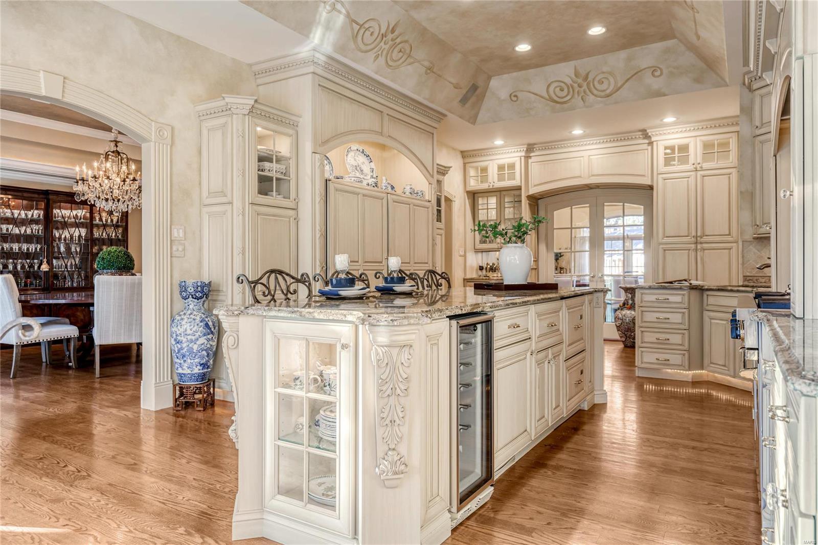 13550 Royal Glen Drive