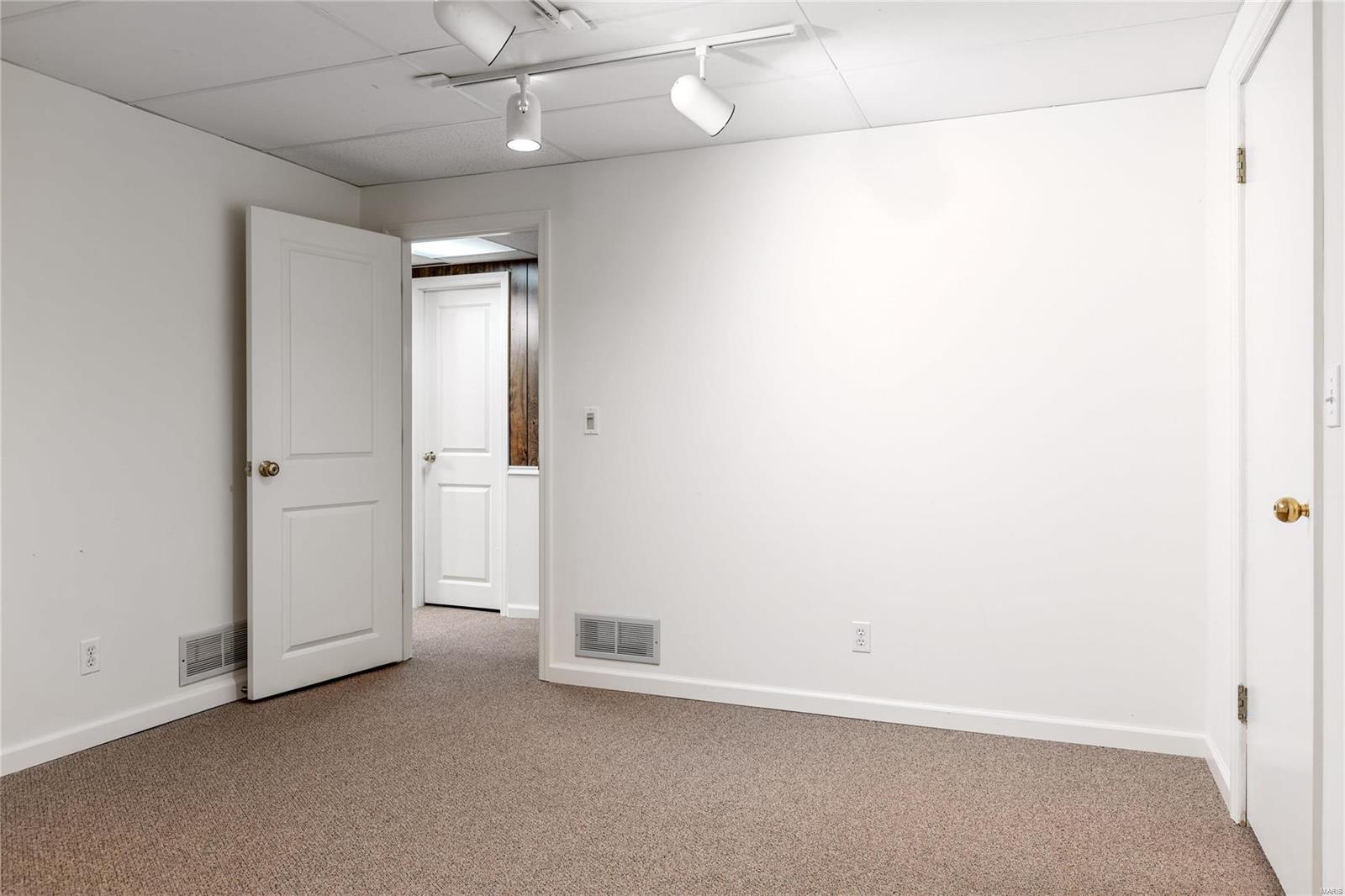 15704 Lamar Ridge Court