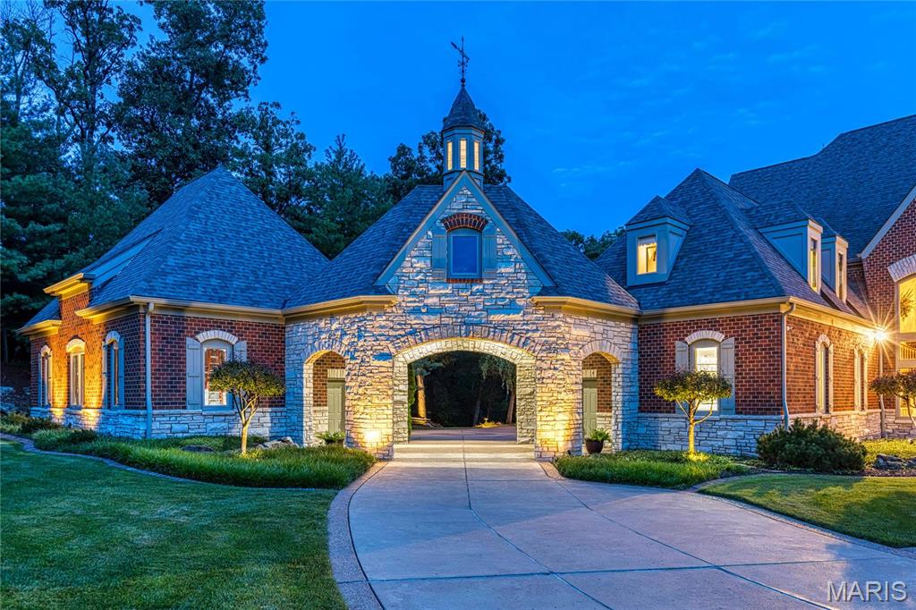 4 Upper Whitmoor Drive