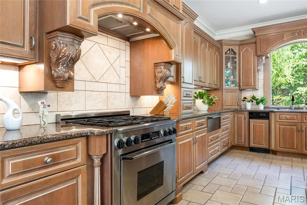 4 Upper Whitmoor Drive