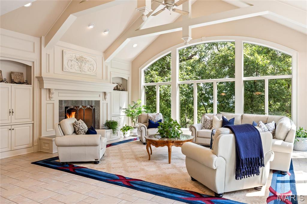 4 Upper Whitmoor Drive