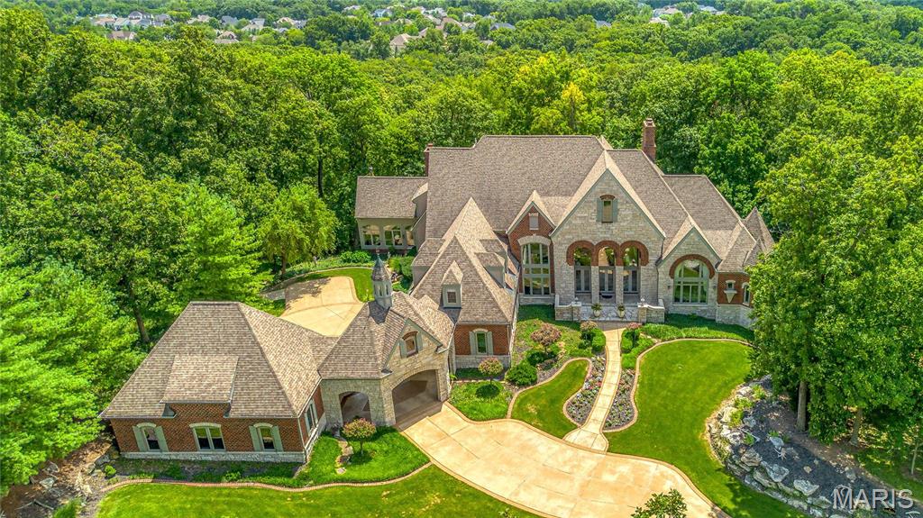 4 Upper Whitmoor Drive