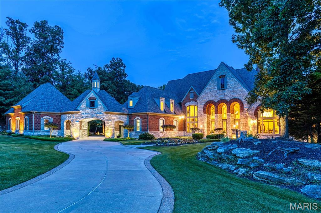 4 Upper Whitmoor Drive