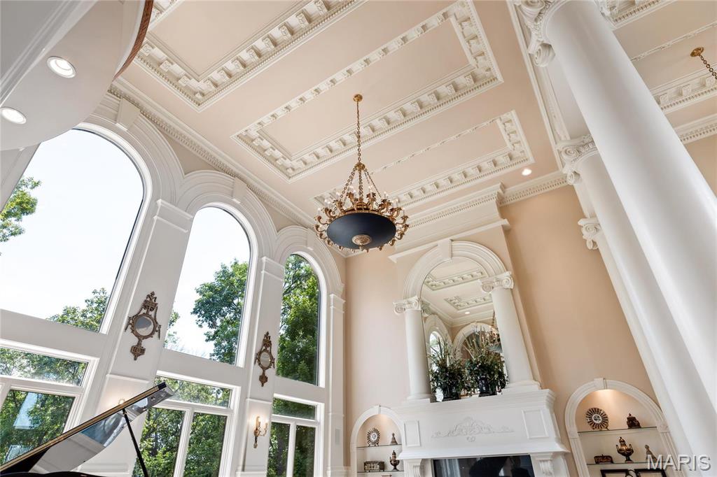 4 Upper Whitmoor Drive