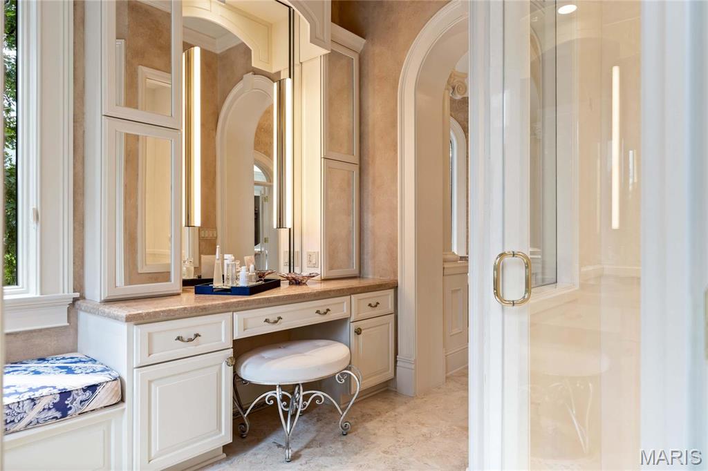 4 Upper Whitmoor Drive