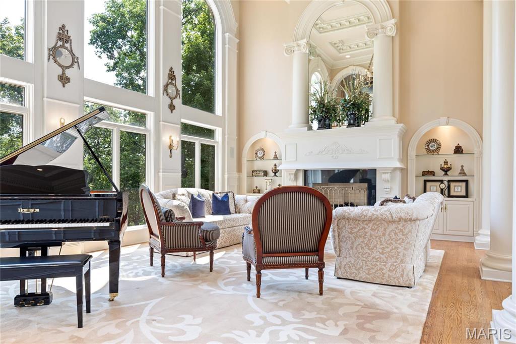 4 Upper Whitmoor Drive