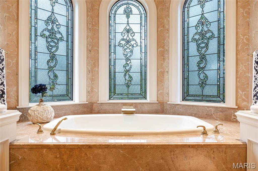 4 Upper Whitmoor Drive