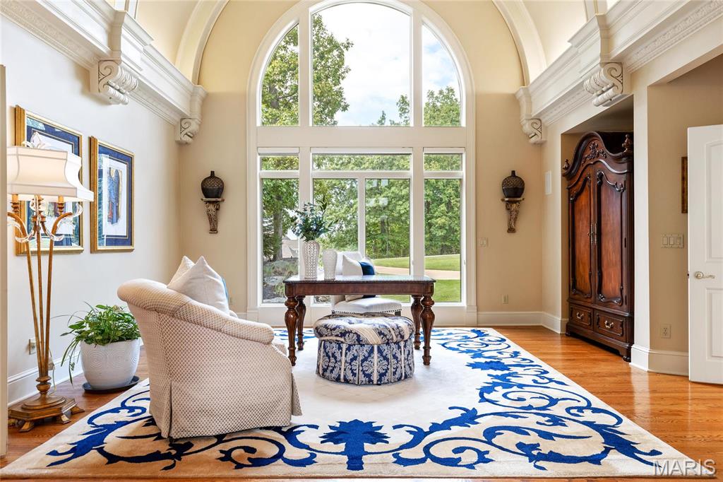 4 Upper Whitmoor Drive