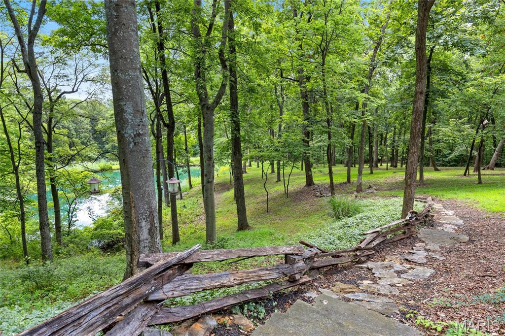 4 Upper Whitmoor Drive