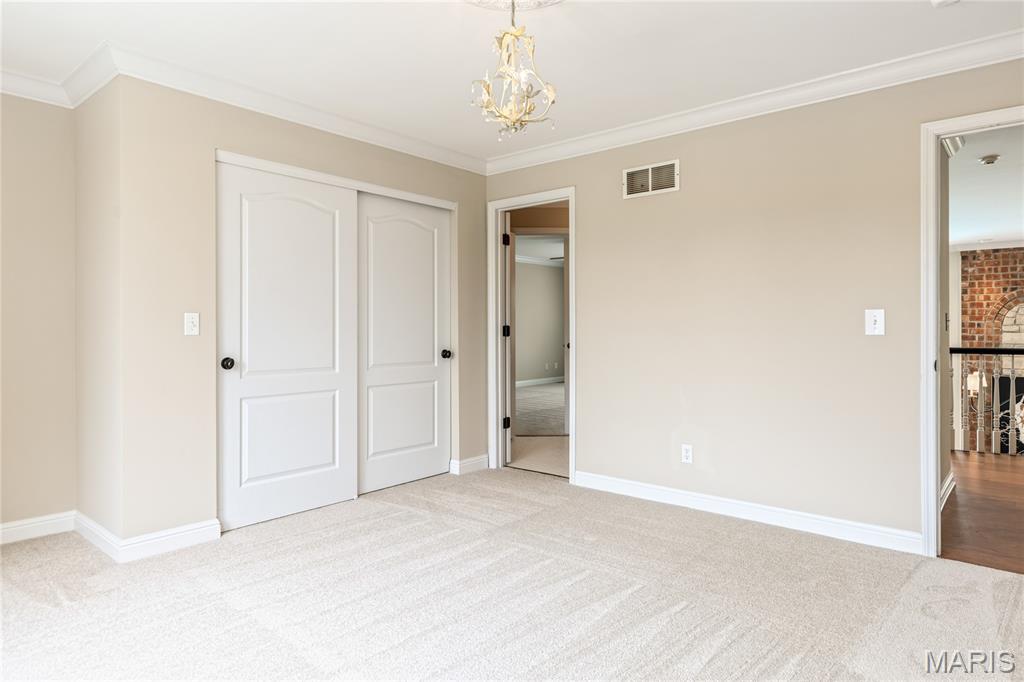 5316 Enchanted Court