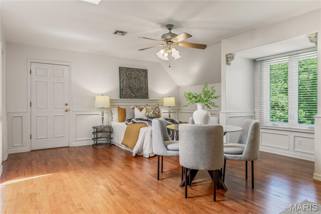 2969 Greenleaf Drive