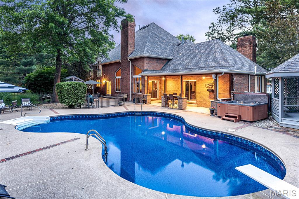 2969 Greenleaf Drive