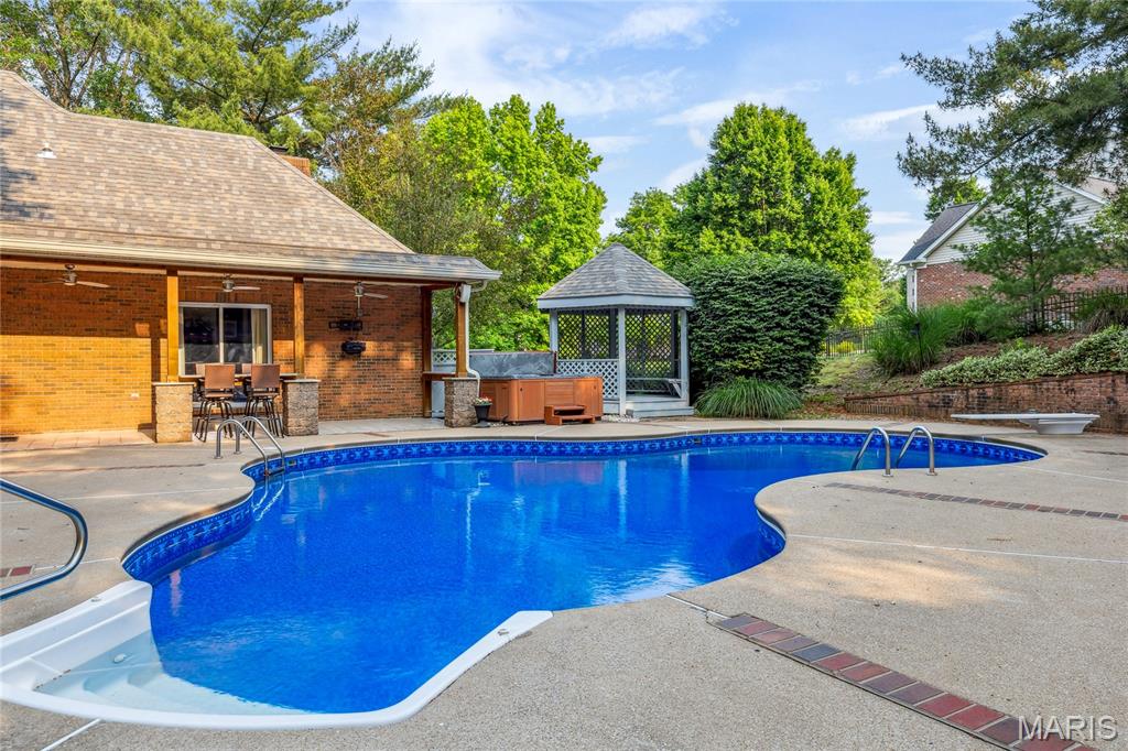 2969 Greenleaf Drive