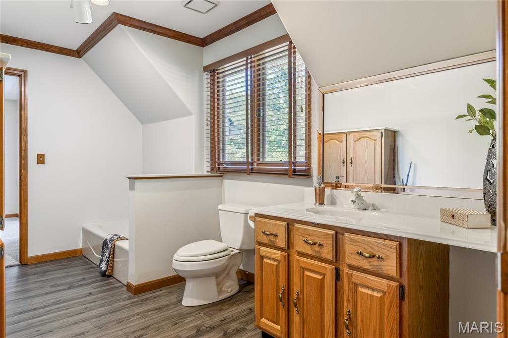 2969 Greenleaf Drive