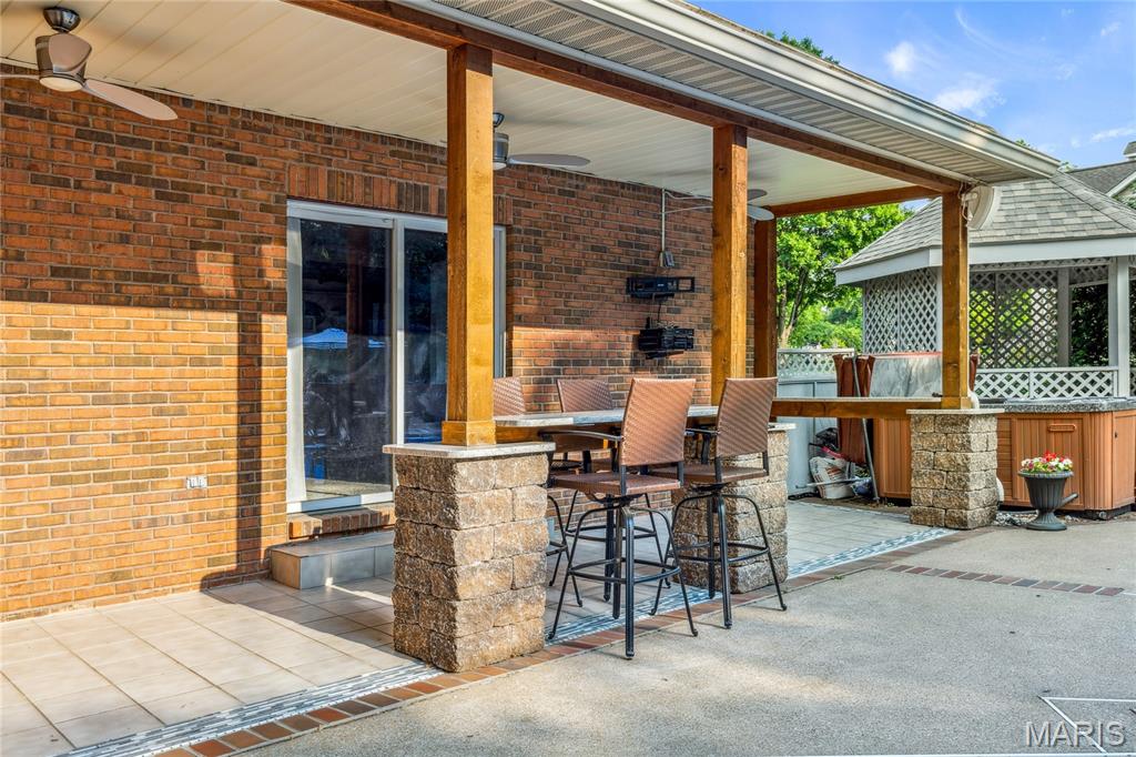 2969 Greenleaf Drive