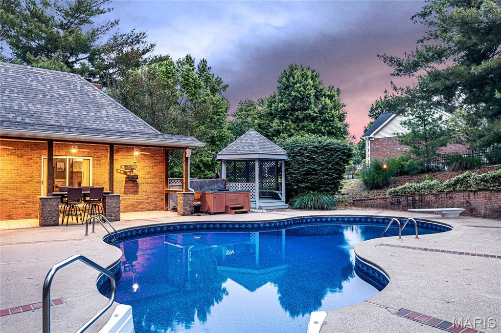 2969 Greenleaf Drive