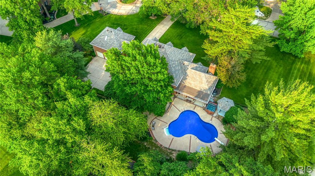 2969 Greenleaf Drive