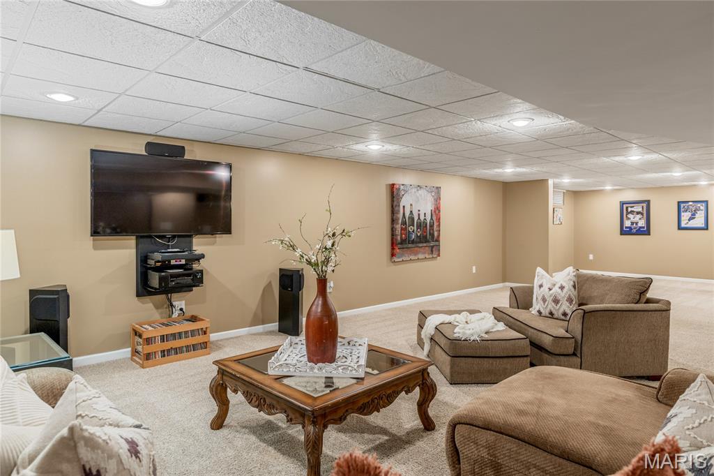 2969 Greenleaf Drive