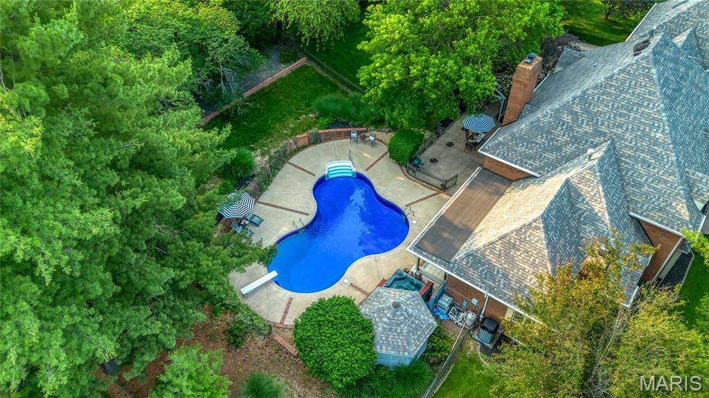 2969 Greenleaf Drive