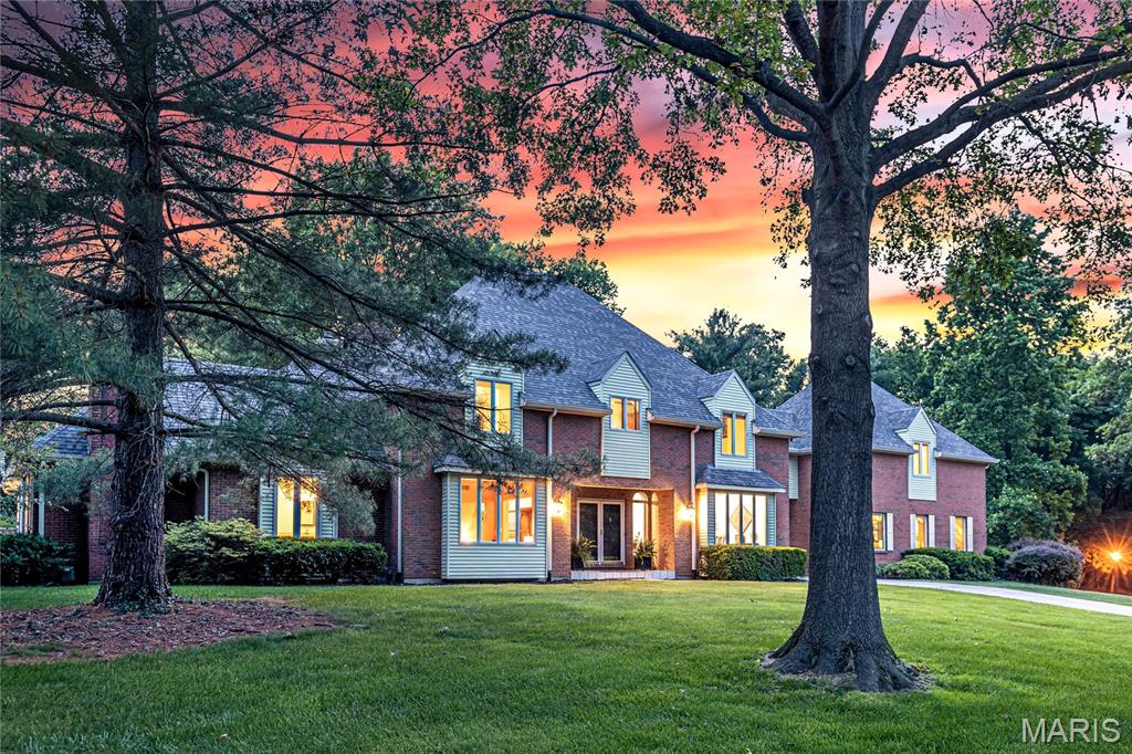 2969 Greenleaf Drive