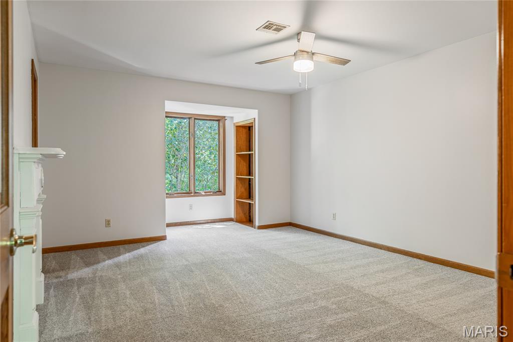 2969 Greenleaf Drive