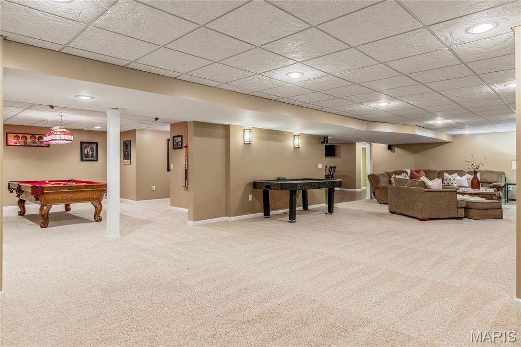 2969 Greenleaf Drive