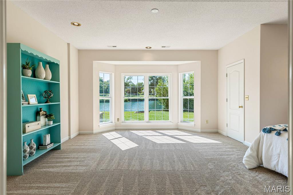 862 Whitmoor Drive