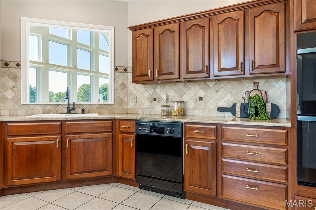 862 Whitmoor Drive