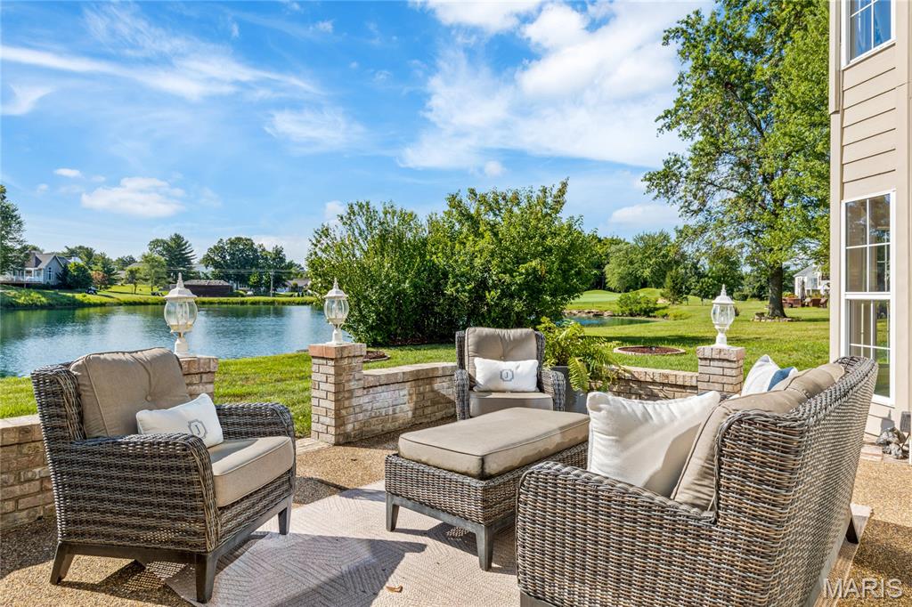 862 Whitmoor Drive