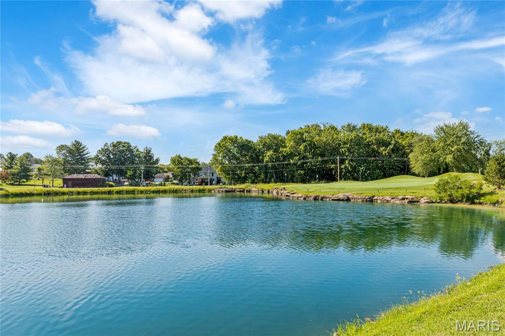 862 Whitmoor Drive