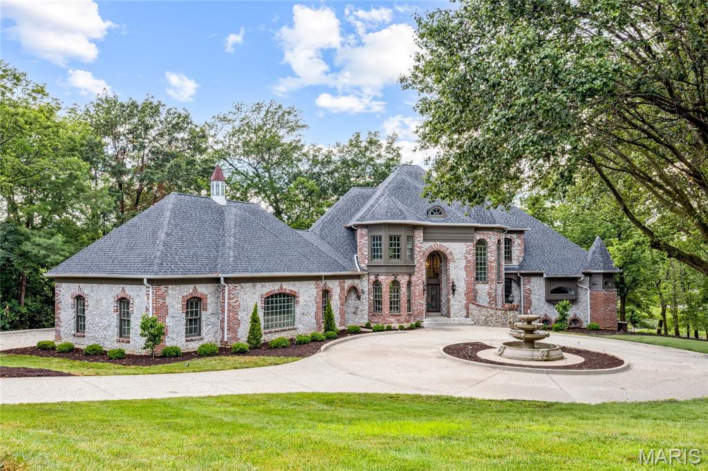 497 Rosslare Drive