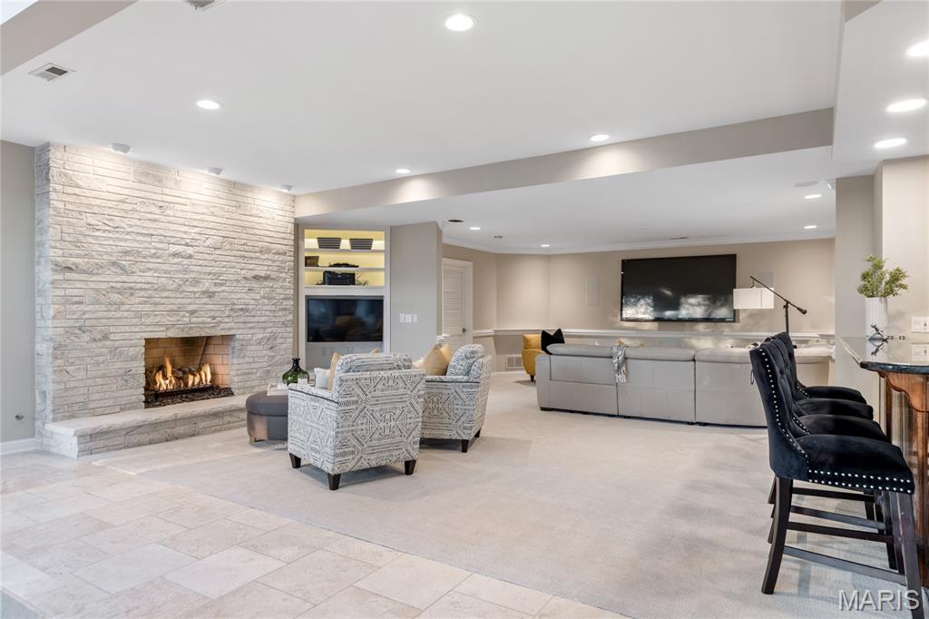 497 Rosslare Drive