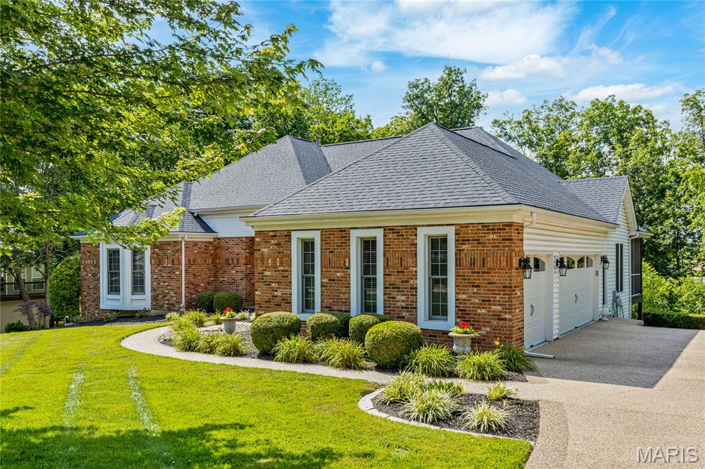 754 Southbrook Forest