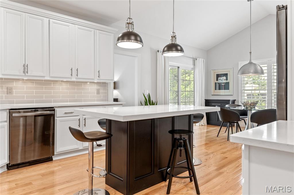 754 Southbrook Forest