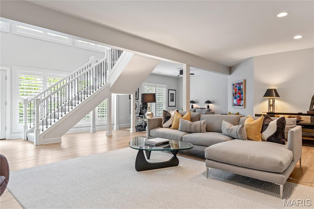 754 Southbrook Forest