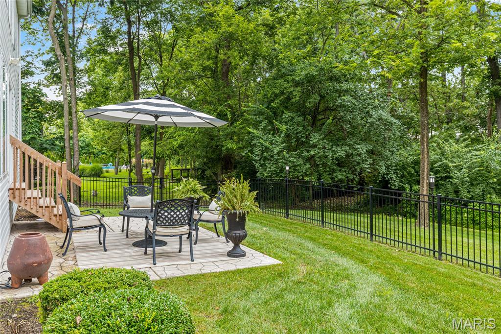 754 Southbrook Forest