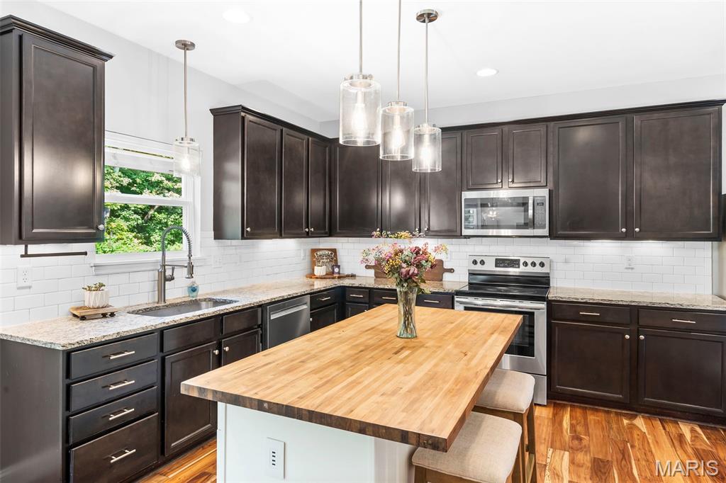 5417 Sunflower Drive