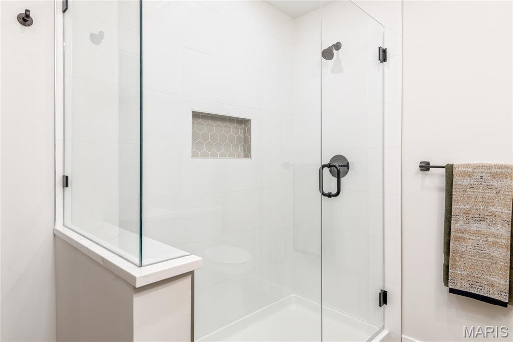 13250 Pinetree Lake Drive