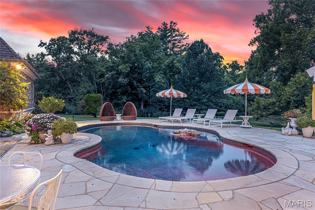 10 Ridgecreek
