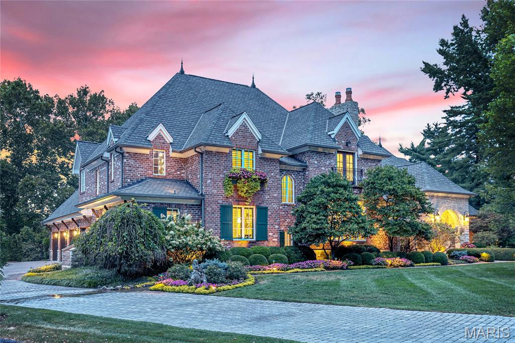 10 Ridgecreek