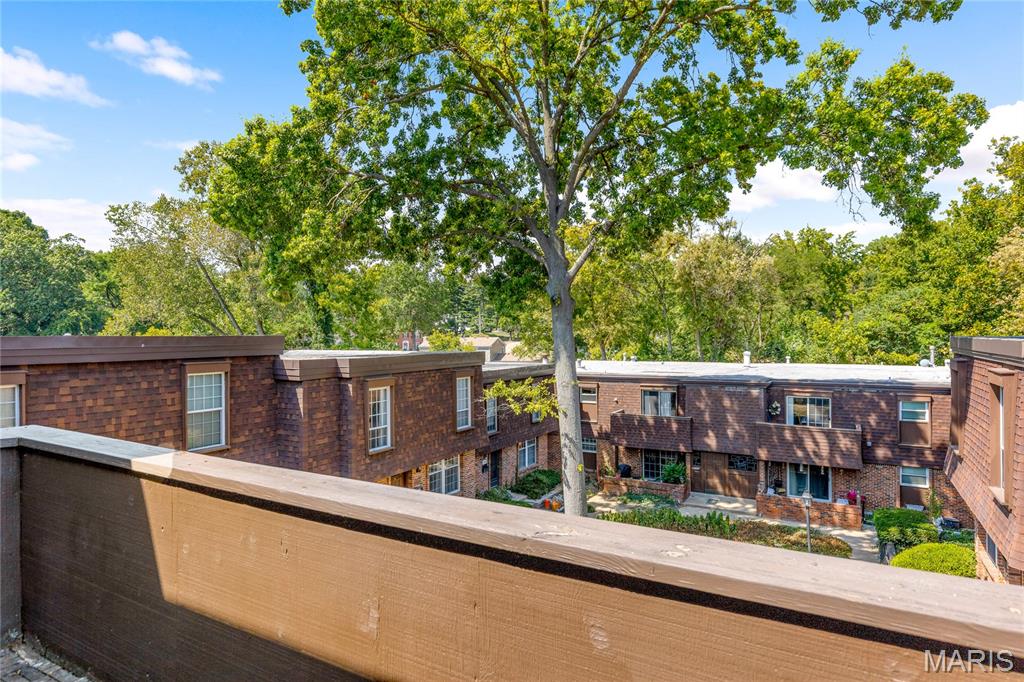 13515 Coliseum Drive