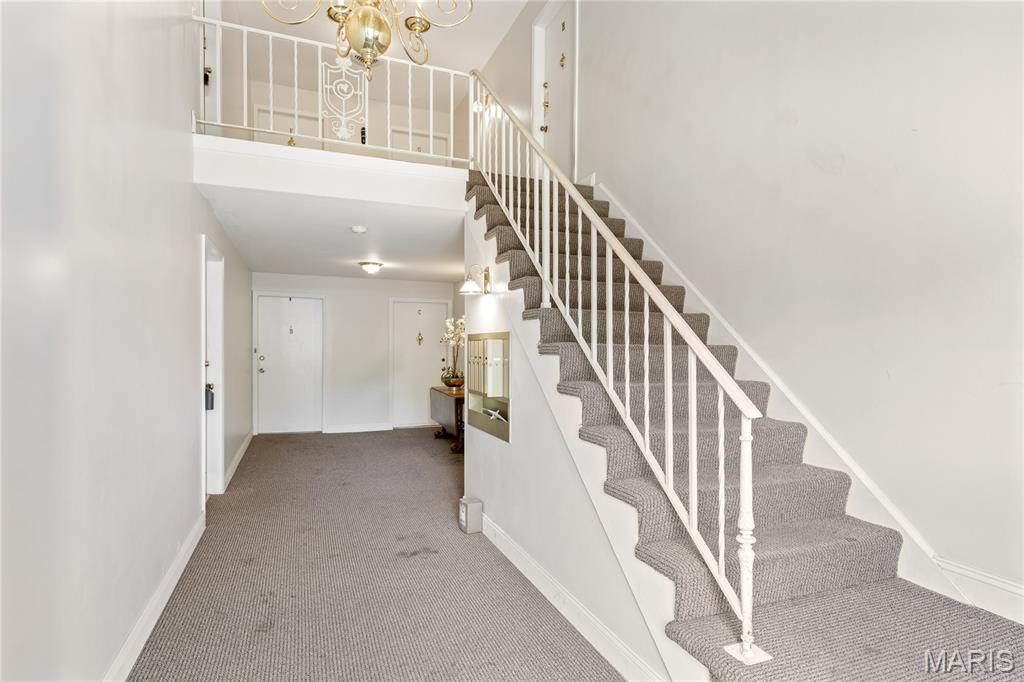13515 Coliseum Drive