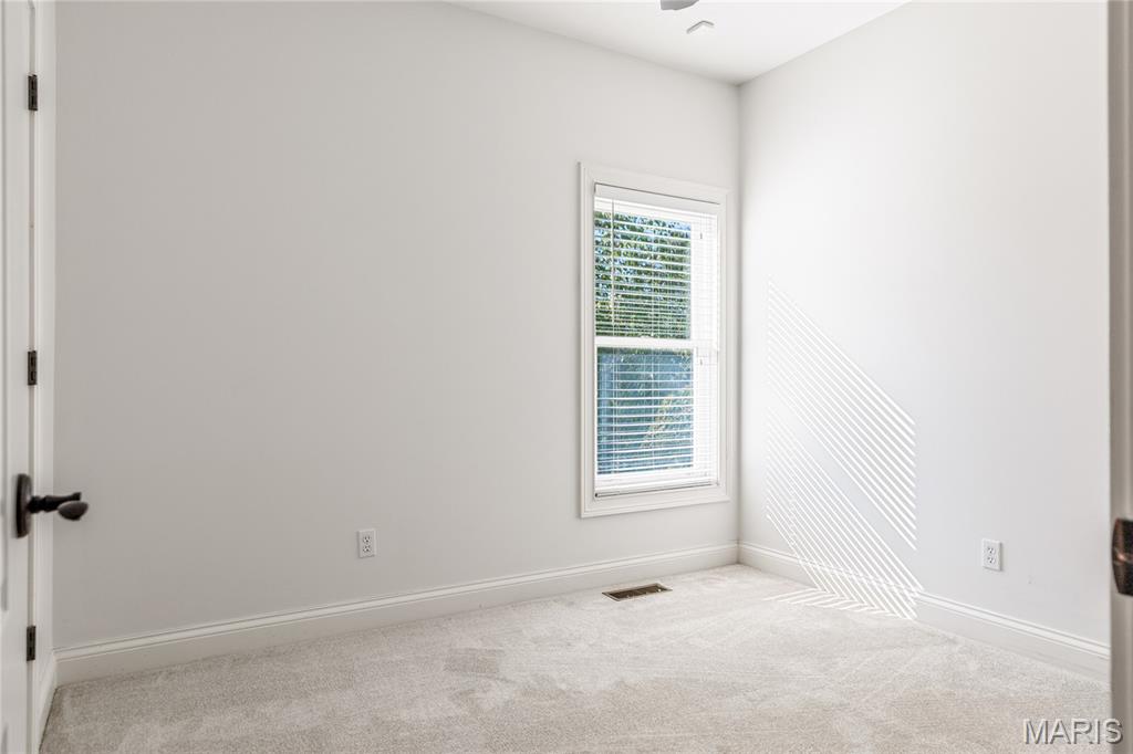 11 Roclare Lane