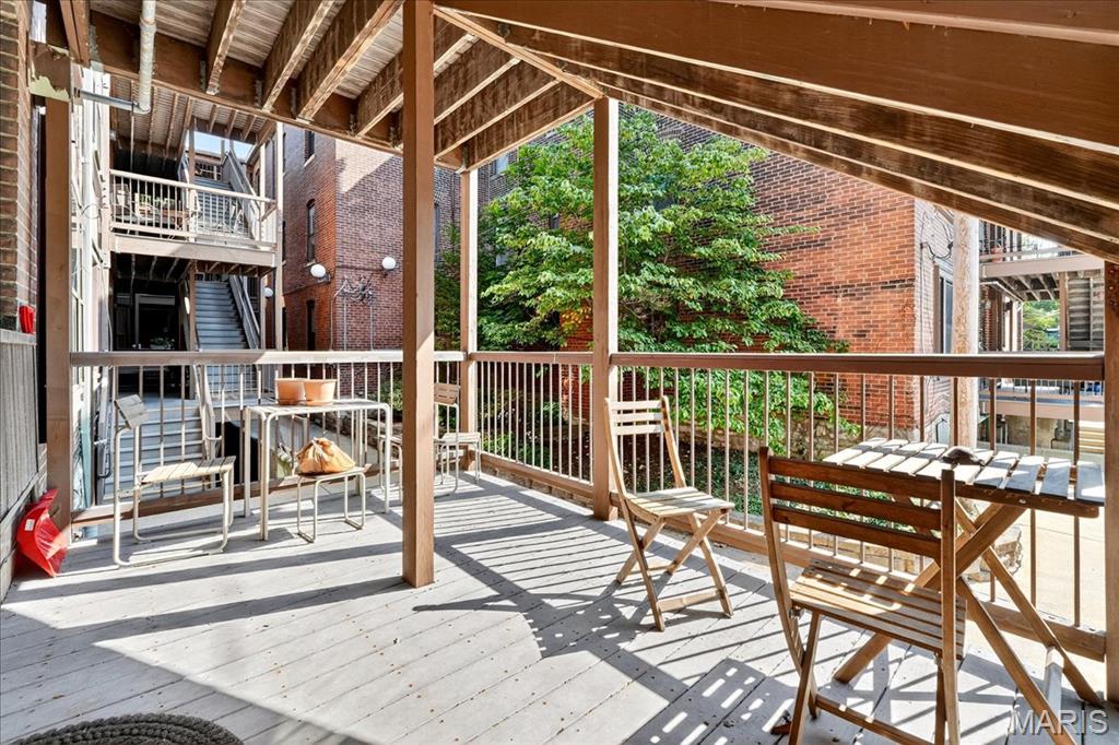 4512 McPherson Avenue Unit: 1W