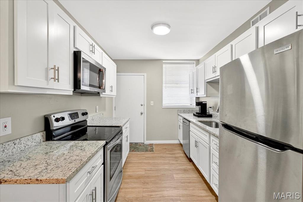 4512 McPherson Avenue Unit: 1W