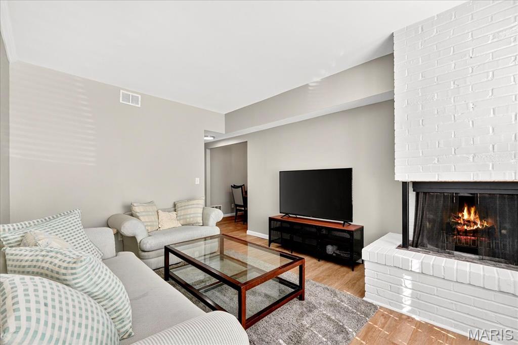 4512 McPherson Avenue Unit: 1W