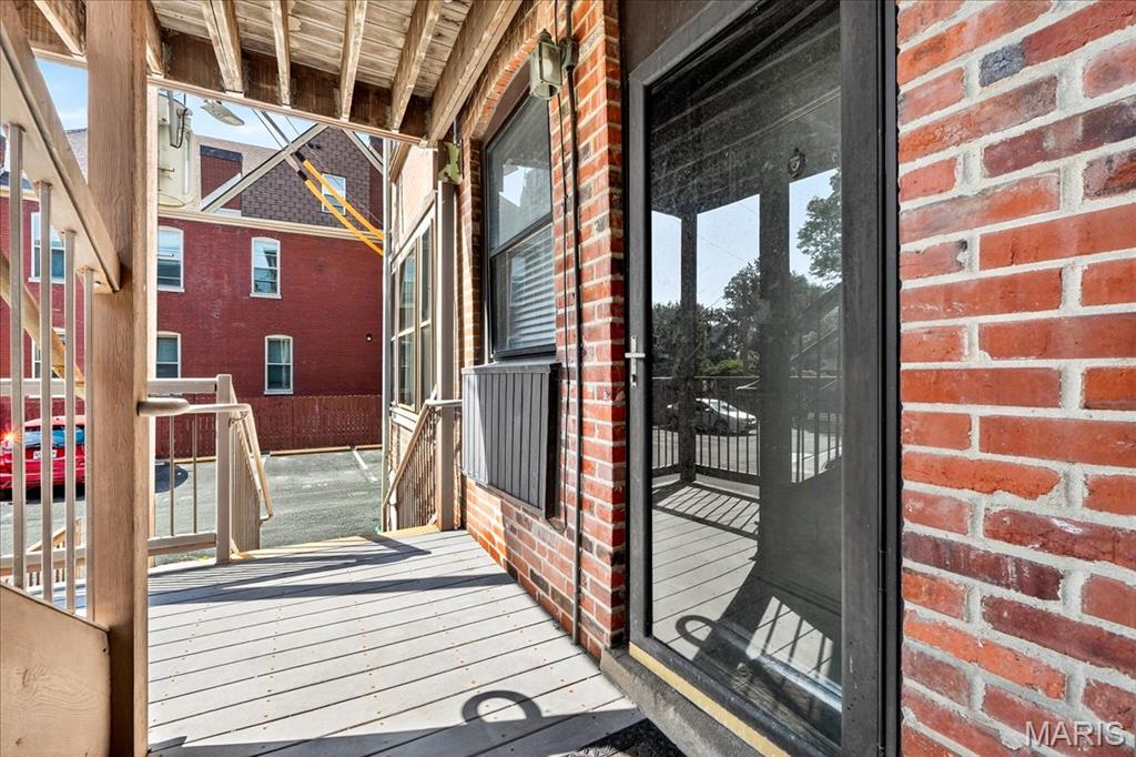 4512 McPherson Avenue Unit: 1W