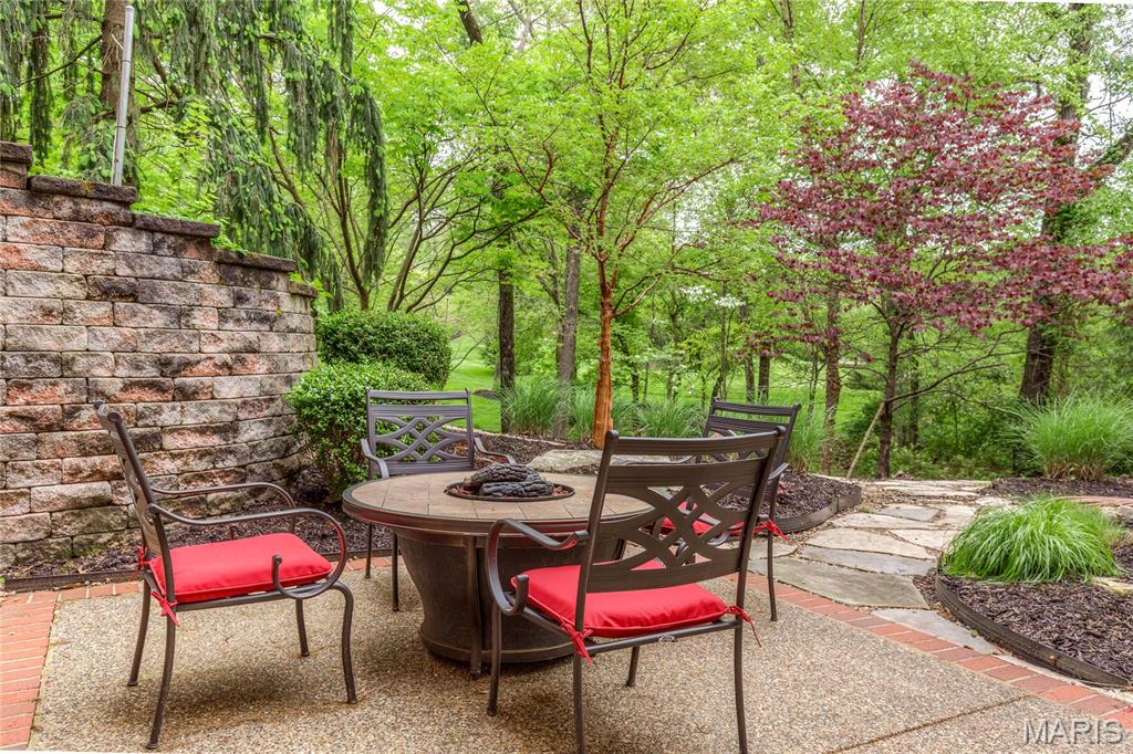 1105 Shepard Oaks Drive