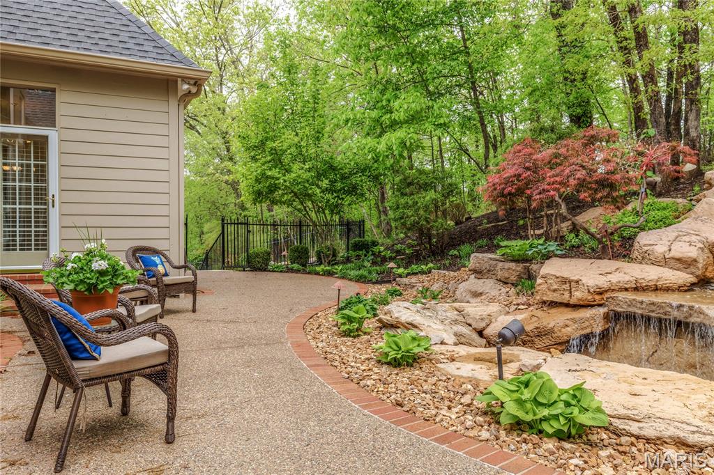 1105 Shepard Oaks Drive